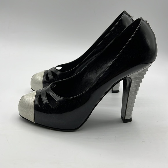 Authentic used Chanel heels size 37.5. I’m a size 6.5/7 and fits me perfectly. - Picture 2 of 8